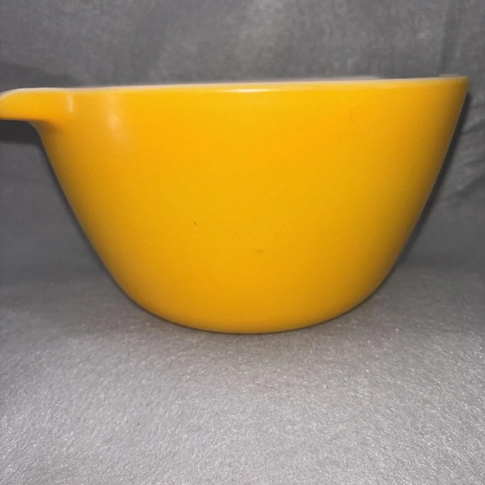 Vintage Anchor Hocking ORANGE‎ Fire King Cinderella Mixing Bowl 8.5 In RARE EUC